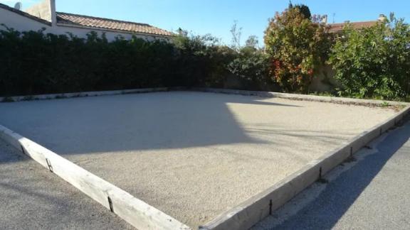 Appartement situé dans les Alpilles Mouries Esterno foto