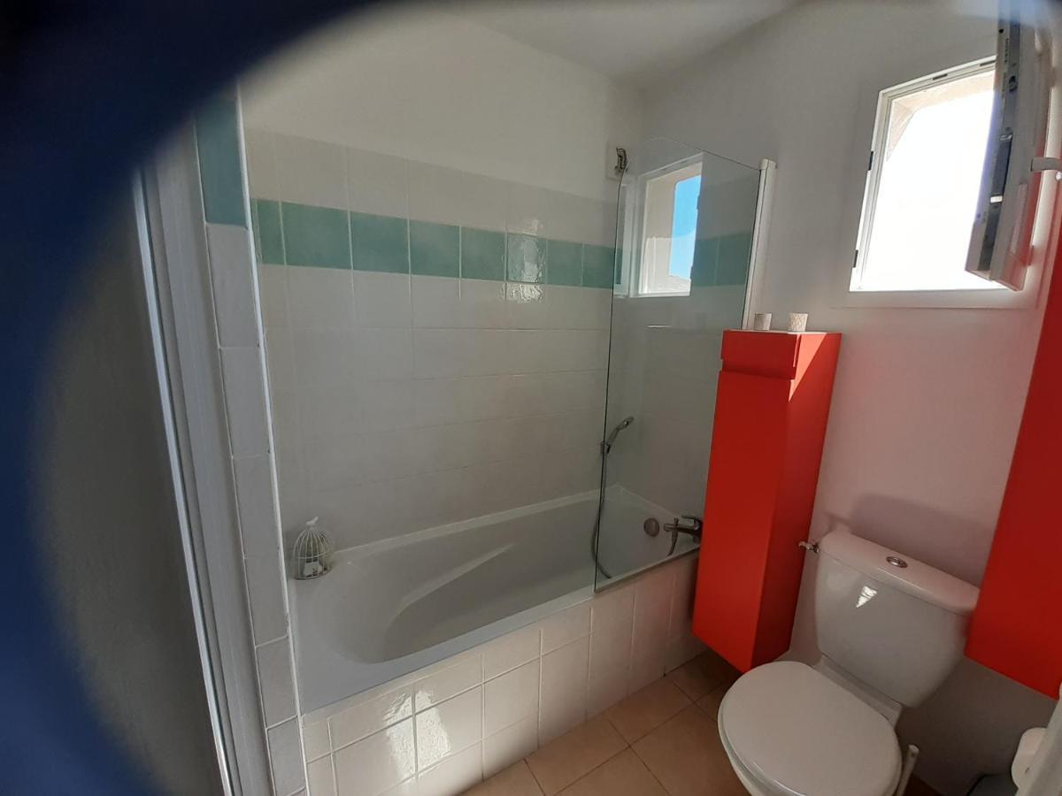 Appartement situé dans les Alpilles Mouries Esterno foto