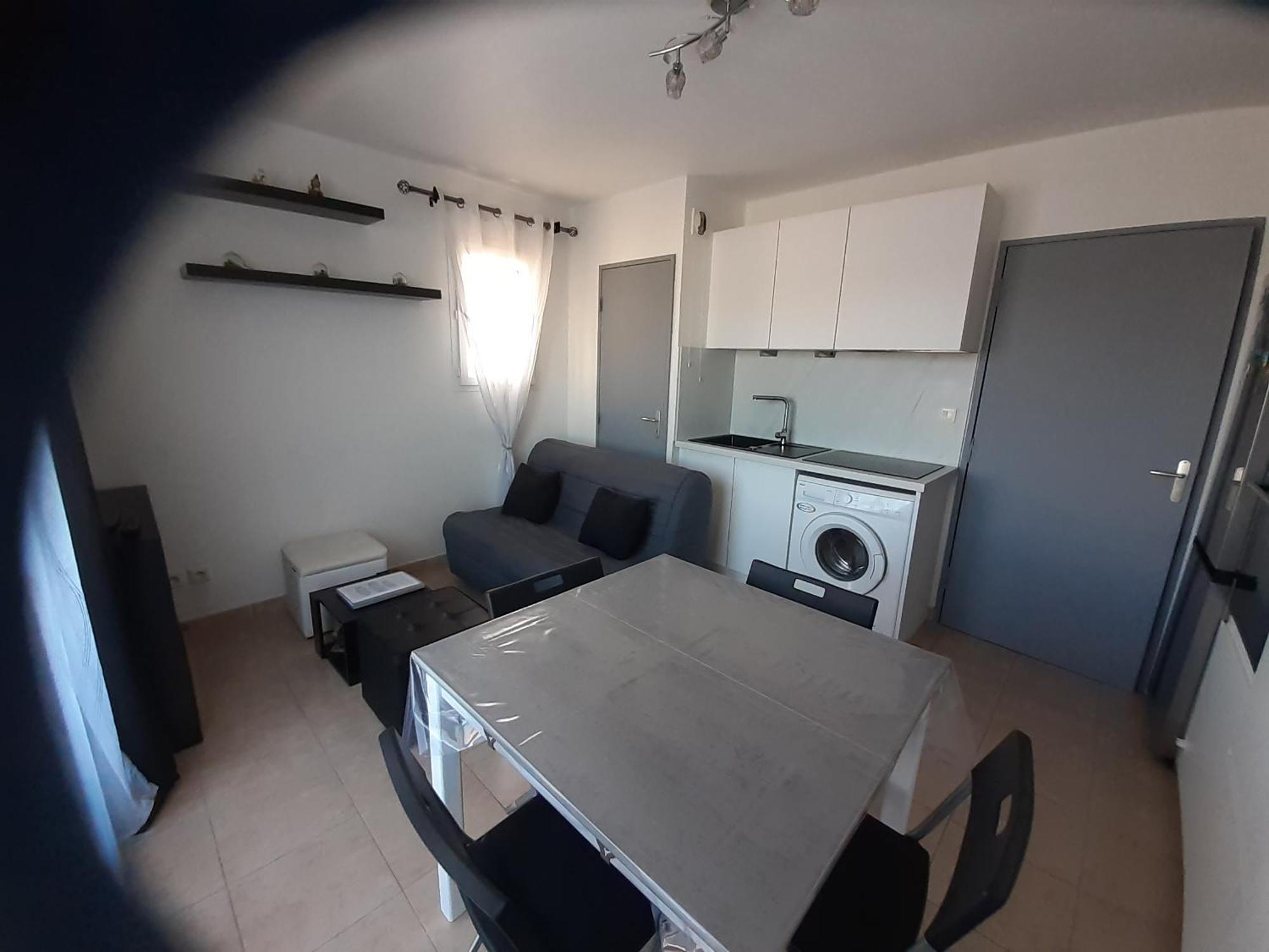Appartement situé dans les Alpilles Mouries Esterno foto