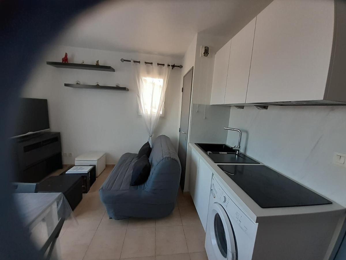 Appartement situé dans les Alpilles Mouries Esterno foto
