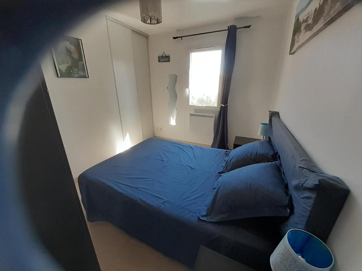 Appartement situé dans les Alpilles Mouries Esterno foto
